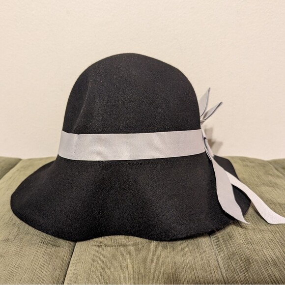 Banana Republic Black wool cloche hat NWT - Picture 5 of 9